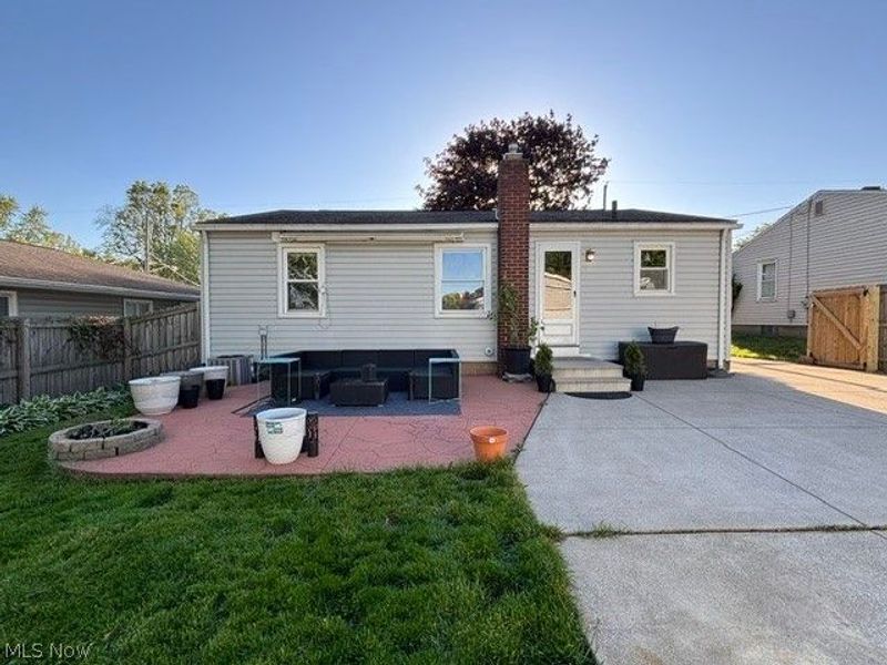 593 Stanley Road , Akron, OH 44312 Photo 4