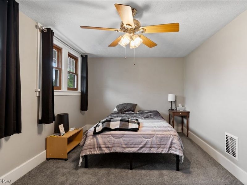 2206 S Linden Avenue, Alliance, OH 44601 Photo 16