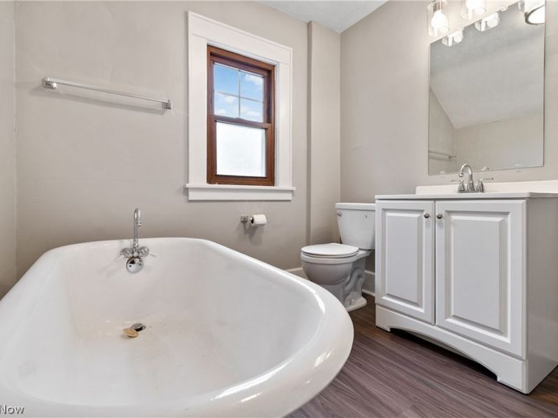 2206 S Linden Avenue, Alliance, OH 44601 Photo 18