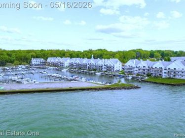 37520 JEFFERSON AVE #101, Harrison Twp, MI 48045