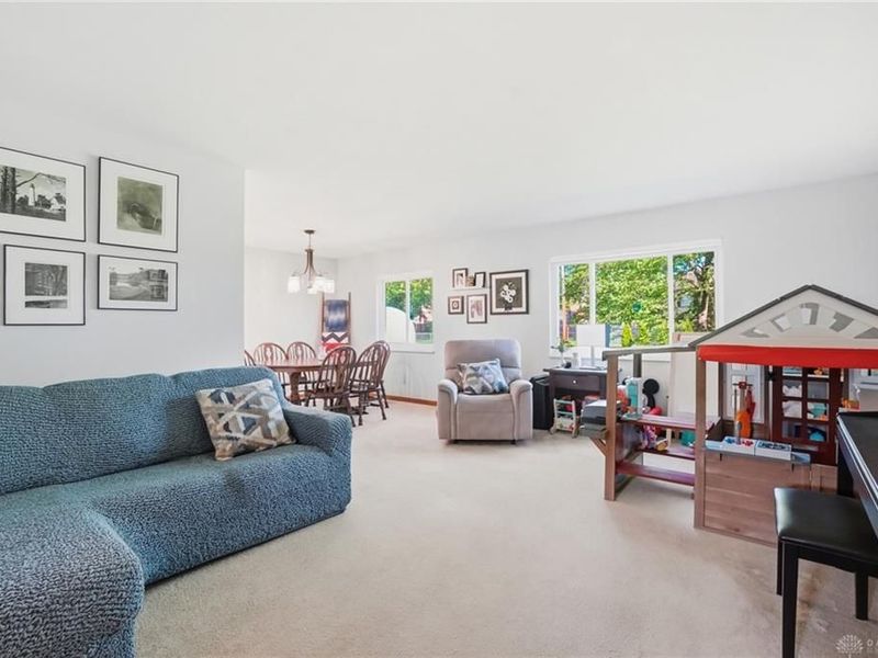 5025 Artesia Drive, Kettering, OH 45440 Photo 8