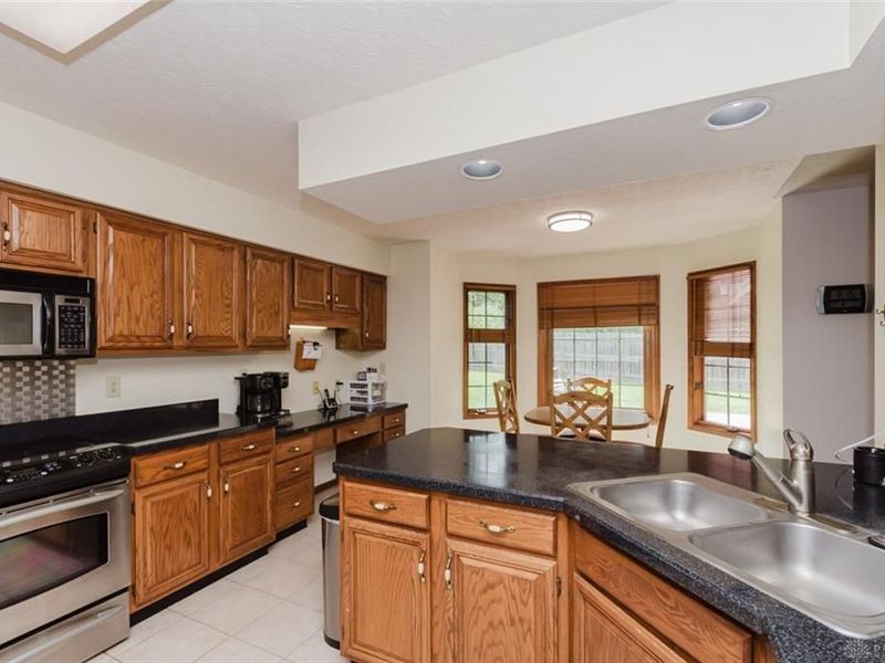 4139 Abbeygate Drive, Beavercreek, OH 45430 Photo 11