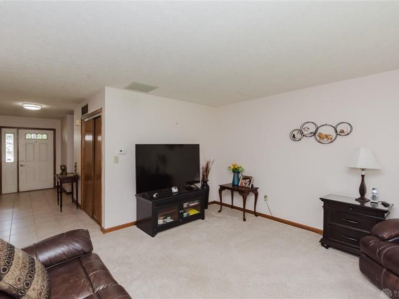 4139 Abbeygate Drive, Beavercreek, OH 45430 Photo 4