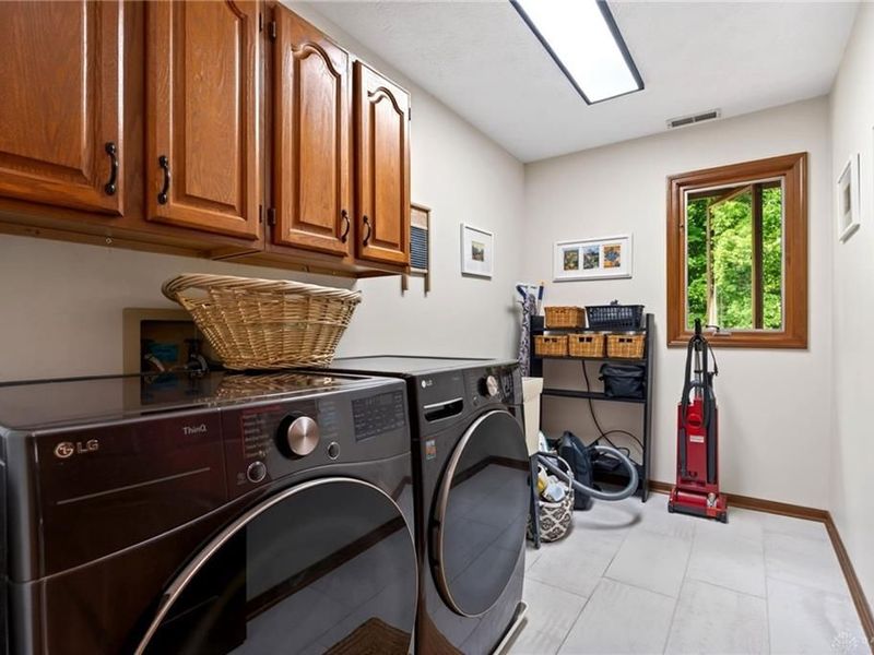 6548 Atterbury Court, Centerville, OH 45459 Photo 48