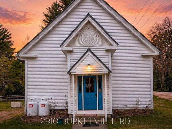 2910 Burkettville Road, Liberty, ME 04949