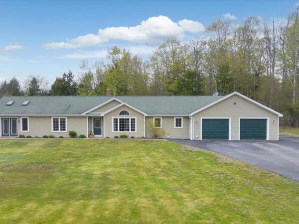 246 Carlton Pond Road , Winthrop, ME 04364