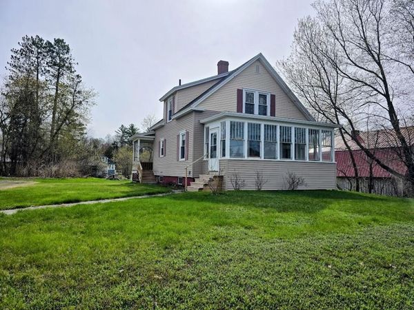 1521 Main Road , Brownville, ME 04414