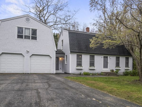 35 Buttonwood Road , South Berwick, ME 03908