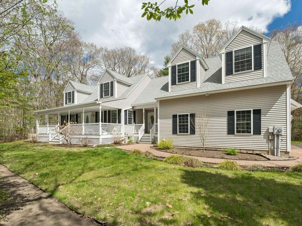 20 Rachel Drive, Kennebunk, ME 04043
