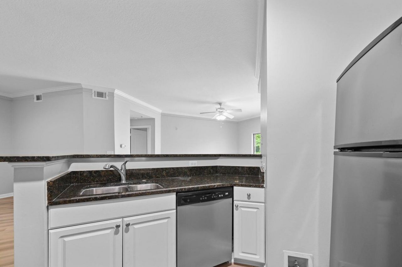 1300 Park West Boulevard Photo 15