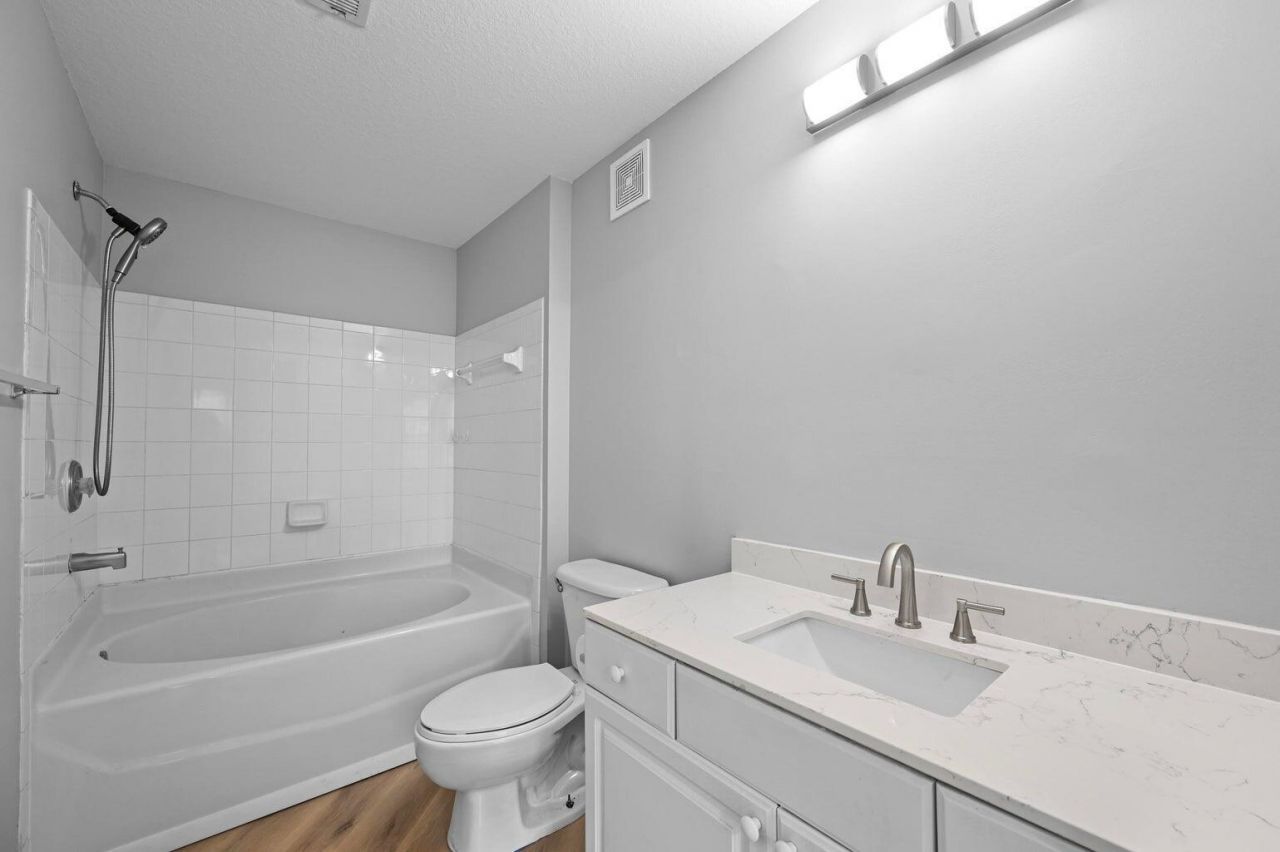 1300 Park West Boulevard Photo 17