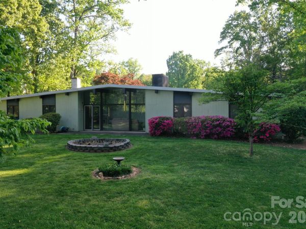 2842 Dogwood Drive, Claremont, NC 28610