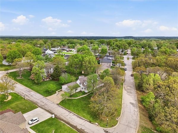 612 17th Street, Osawatomie, KS 66064