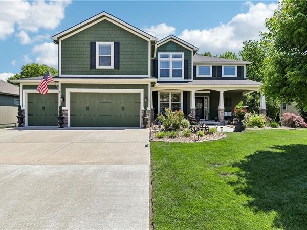 871 Clearview Drive, Lansing, KS 66043