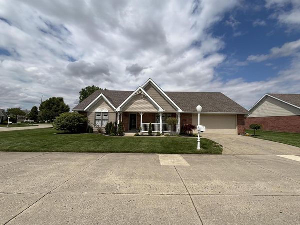 1524 New Castle Lane, Unit .., Springfield, OH 45503