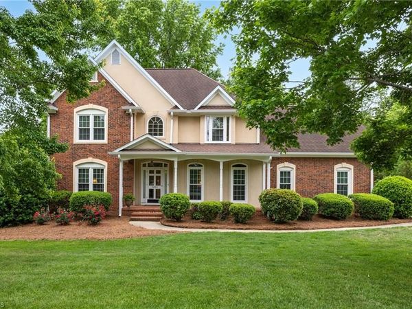 5202 Northforest Drive, McLeansville, NC 27301