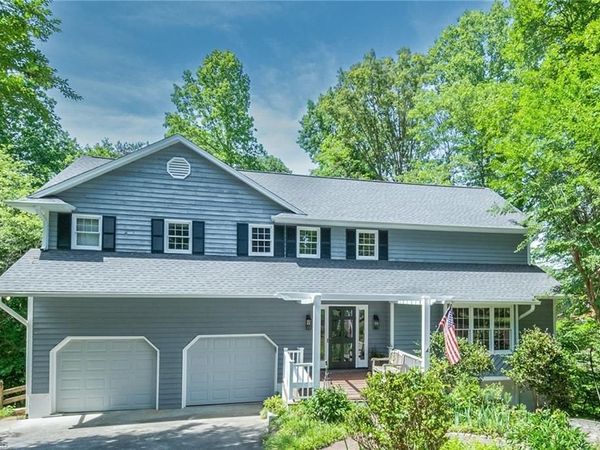1048 Beecher Road , Winston-Salem, NC 27104
