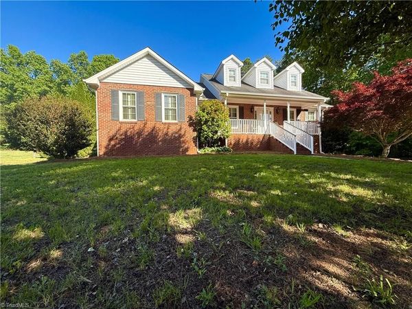411 Williams Meadow Lane , Winston-Salem, NC 27127
