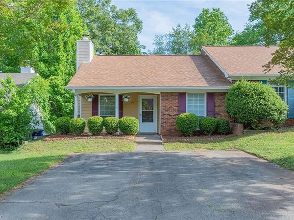 1907 Saffron Place , Winston-Salem, NC 27127