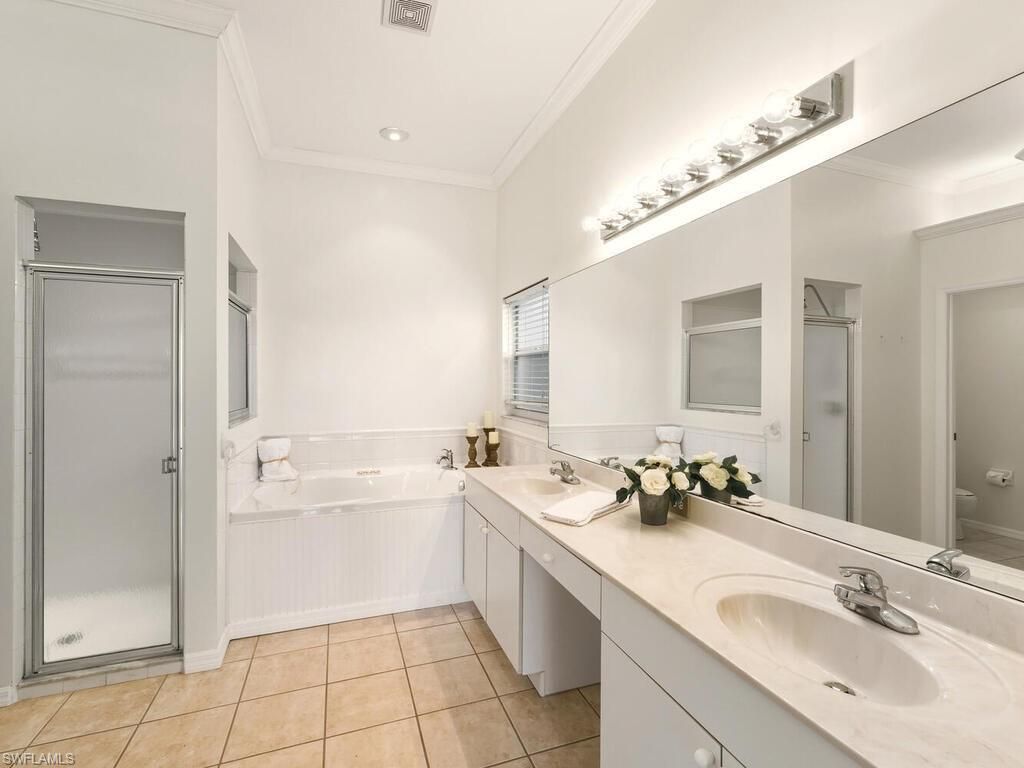 2051 Morning Sun Ln, Naples, FL 34119 Photo