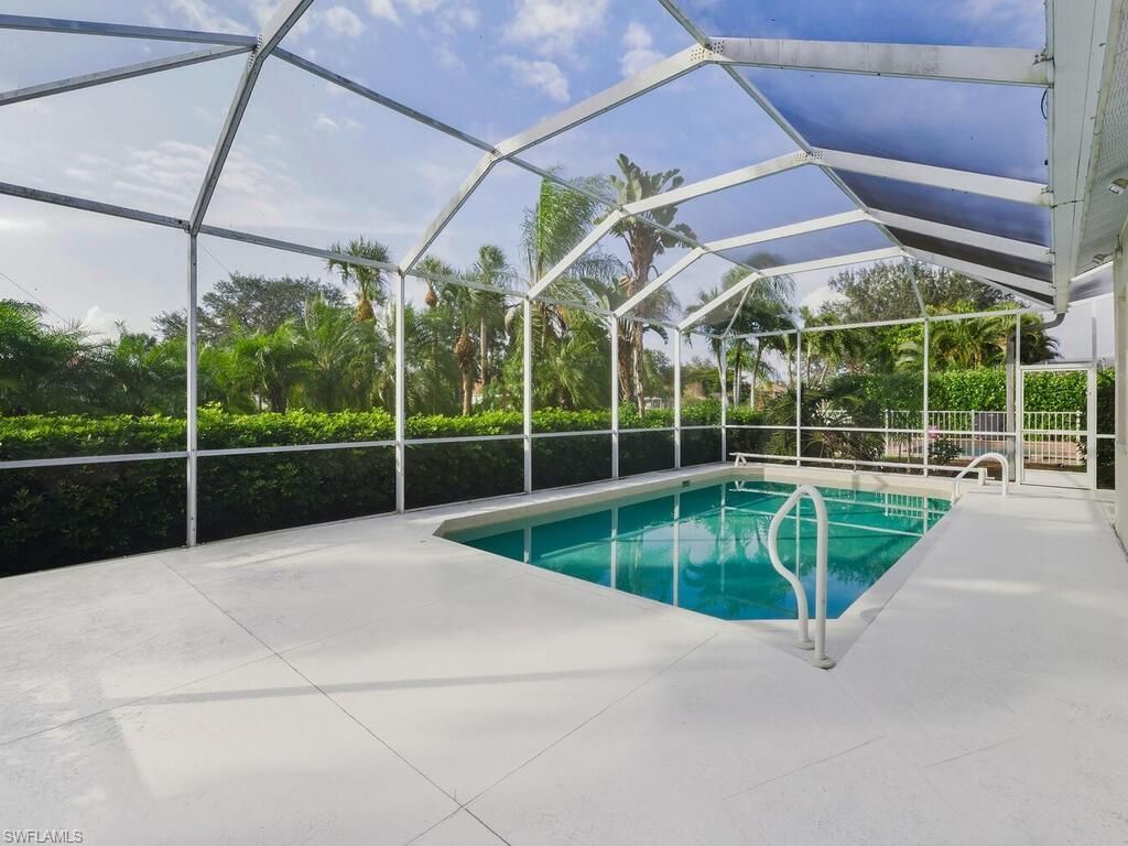 2051 Morning Sun Ln, Naples, FL 34119 Photo