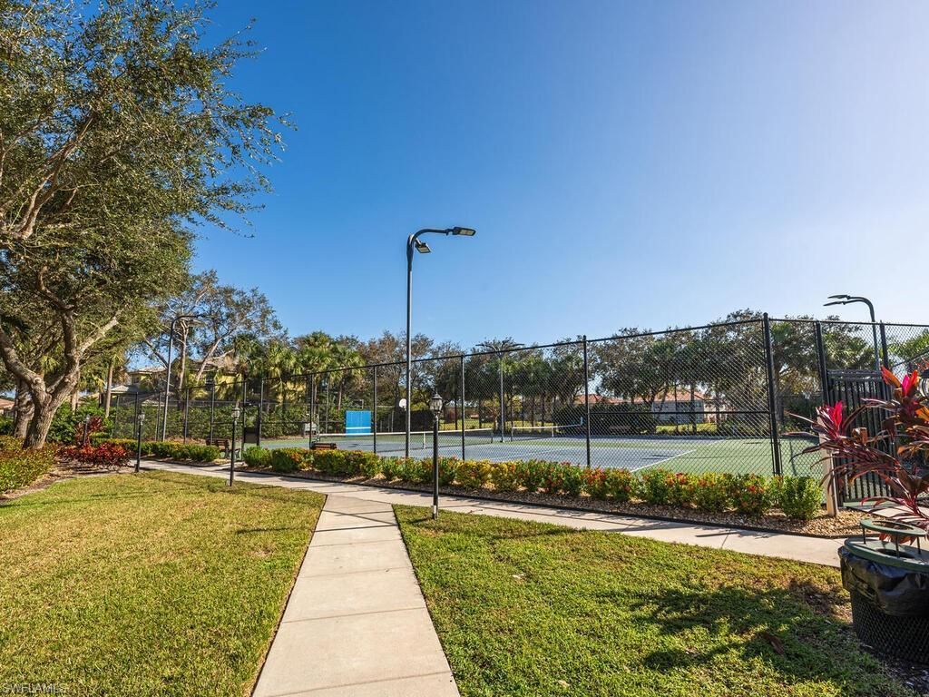 2051 Morning Sun Ln, Naples, FL 34119 Photo