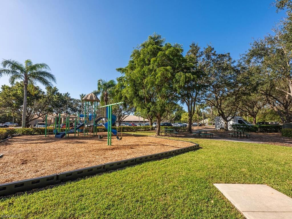 2051 Morning Sun Ln, Naples, FL 34119 Photo