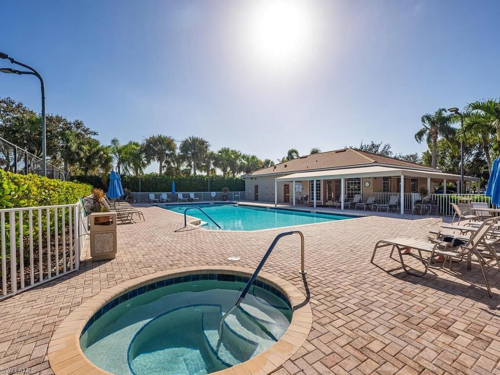 2051 Morning Sun Ln, Naples, FL 34119 Photo