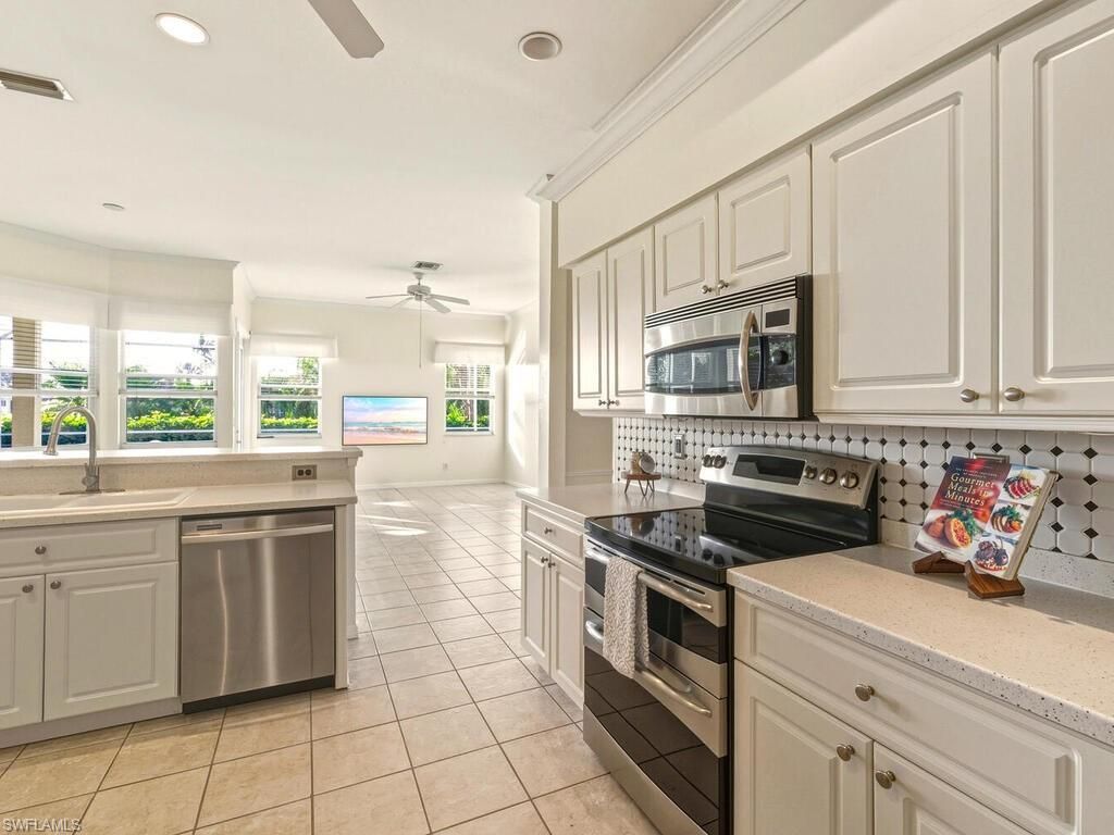2051 Morning Sun Ln, Naples, FL 34119 Photo