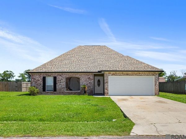 43266 N Henderson Ave, Prairieville, LA 70769