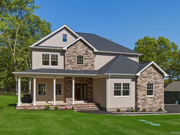 95 Grassy Pond Drive , Smithtown, NY 11787