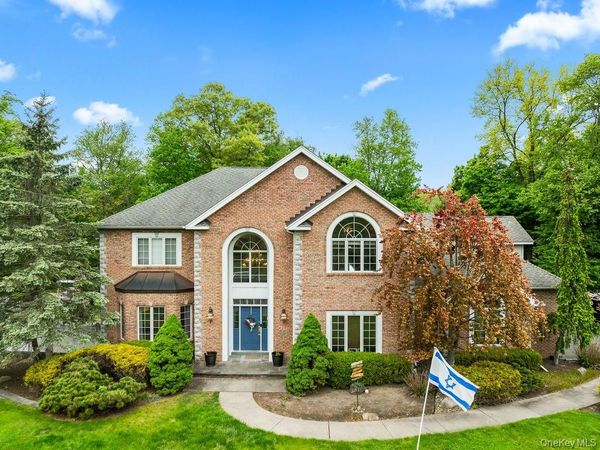 24 Oxford Drive , Suffern, NY 10901