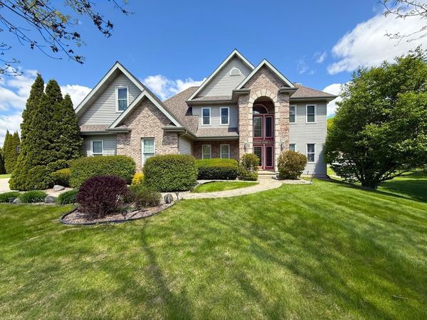 W8710 Birdie Lane, Beaver Dam, WI 53916