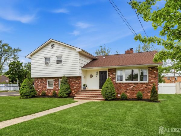 179 Buckelew Avenue, Monroe Township, NJ 08831