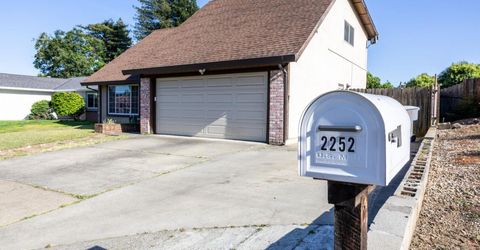 2252 S Whitney Blvd, Rocklin, CA 95677 Photo