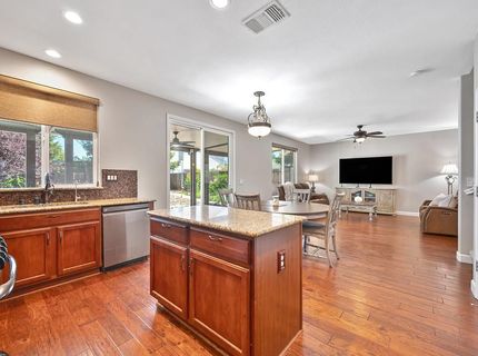 2104 Stansfield Dr, Roseville, CA 95747 Photo