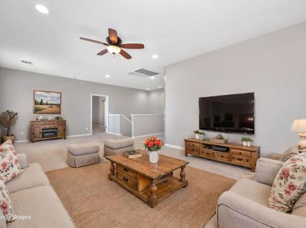 2104 Stansfield Dr, Roseville, CA 95747 Photo