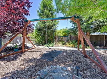 2104 Stansfield Dr, Roseville, CA 95747 Photo