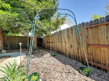 2104 Stansfield Dr, Roseville, CA 95747 Photo