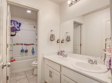 8320 Kossum Way, Elk Grove, CA 95624 Photo