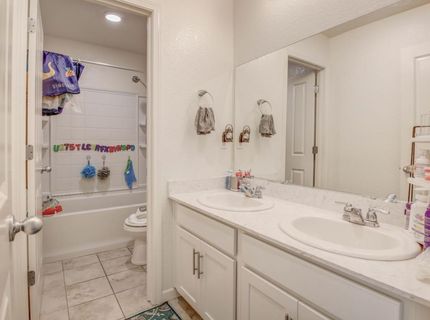 8320 Kossum Way, Elk Grove, CA 95624 Photo