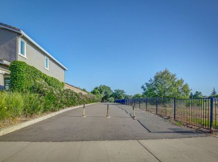 8320 Kossum Way, Elk Grove, CA 95624 Photo