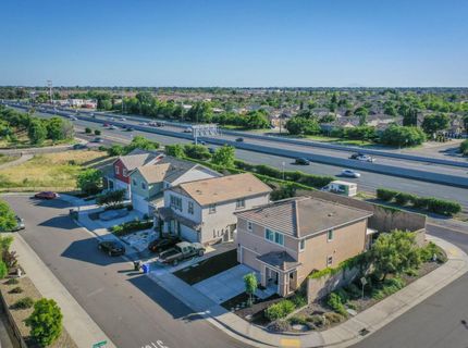 8320 Kossum Way, Elk Grove, CA 95624 Photo