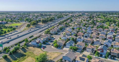 8320 Kossum Way, Elk Grove, CA 95624 Photo