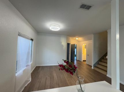 9193 E Laguna Way, Elk Grove, CA 95758 Photo