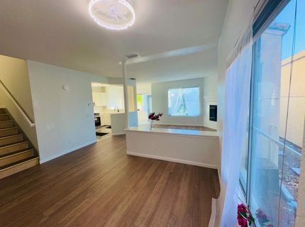 9193 E Laguna Way, Elk Grove, CA 95758 Photo