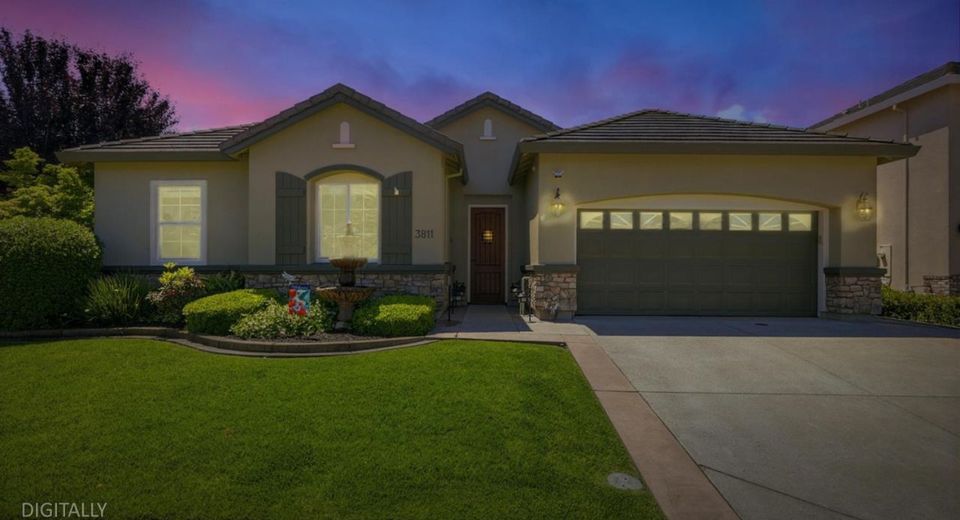 3811 Gibbons Park Way, Carmichael, CA 95608 Photo