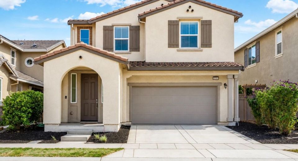 270 E Phelps Dr, Mountain House, CA 95391 Photo