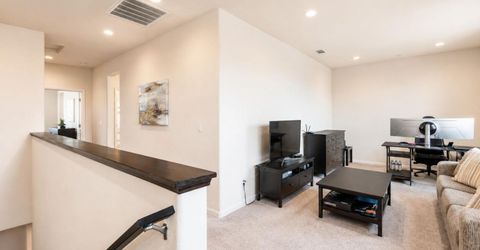 270 E Phelps Dr, Mountain House, CA 95391 Photo