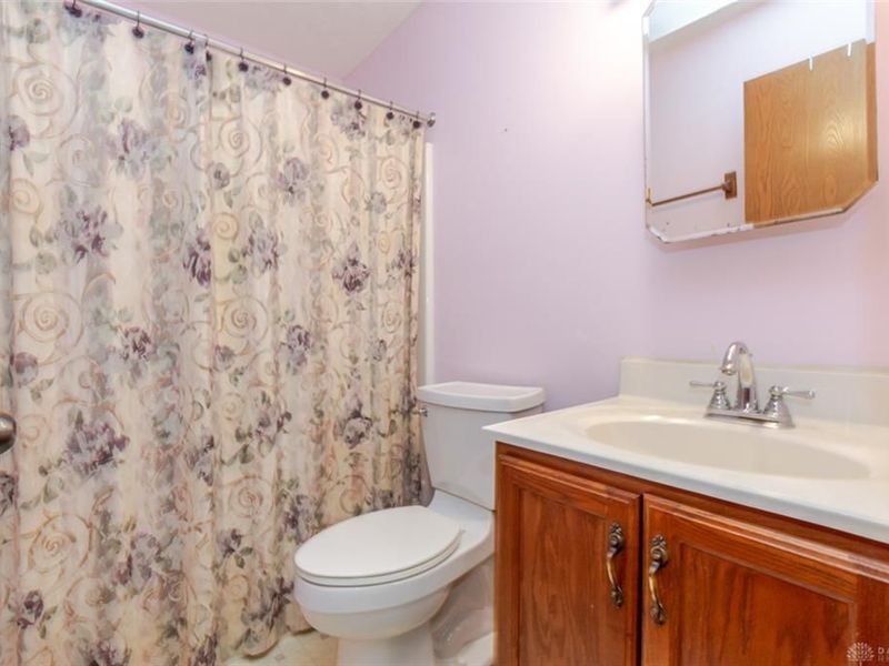 519 Lakengren Drive, Eaton, OH 45320 Photo 25